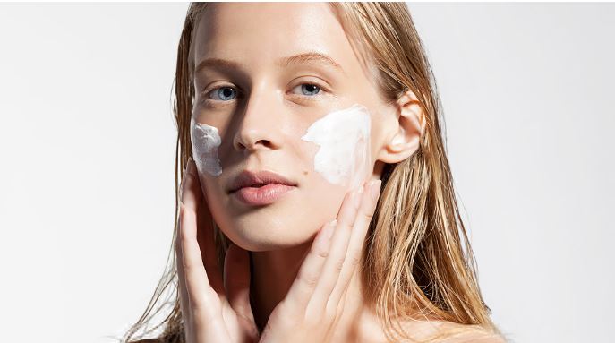 ۵ توصیه عالی برای مراقبت از پوست خشک