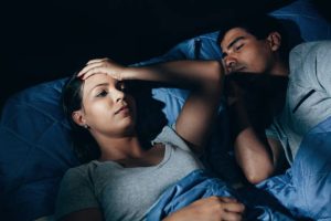 مشکلات خواب زنان خانم ها